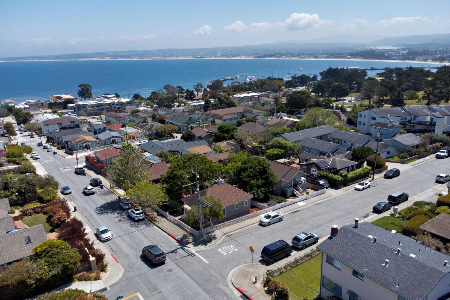Detail Gallery Image 31 of 35 For 519 Dickman Ave, Monterey,  CA 93940 - 2 Beds | 2 Baths