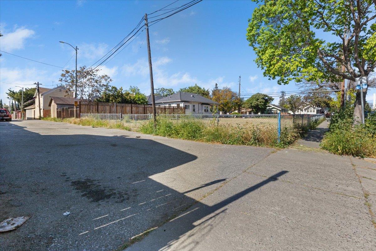 Detail Gallery Image 10 of 38 For 895 S 2nd St, San Jose,  CA 95112 - – Beds | – Baths