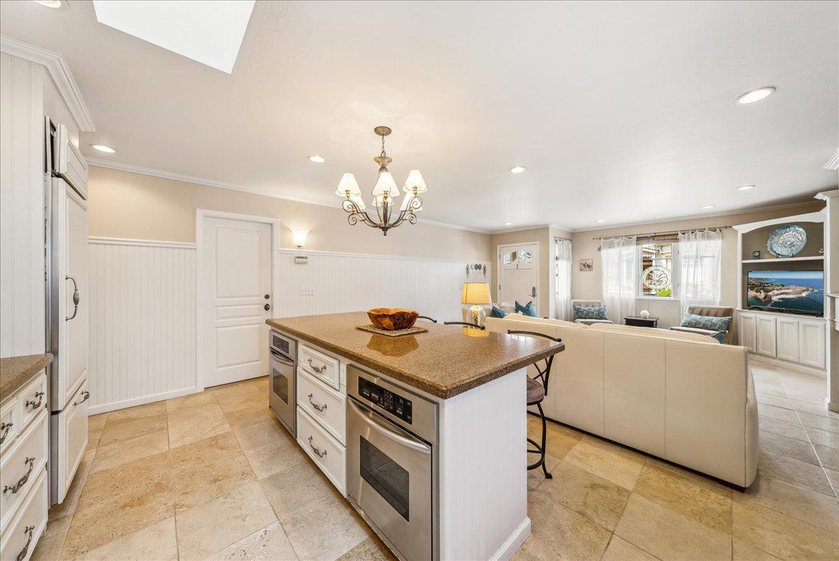 Detail Gallery Image 17 of 48 For 161 Pacific Ave, Pacific Grove,  CA 93950 - 2 Beds | 2 Baths