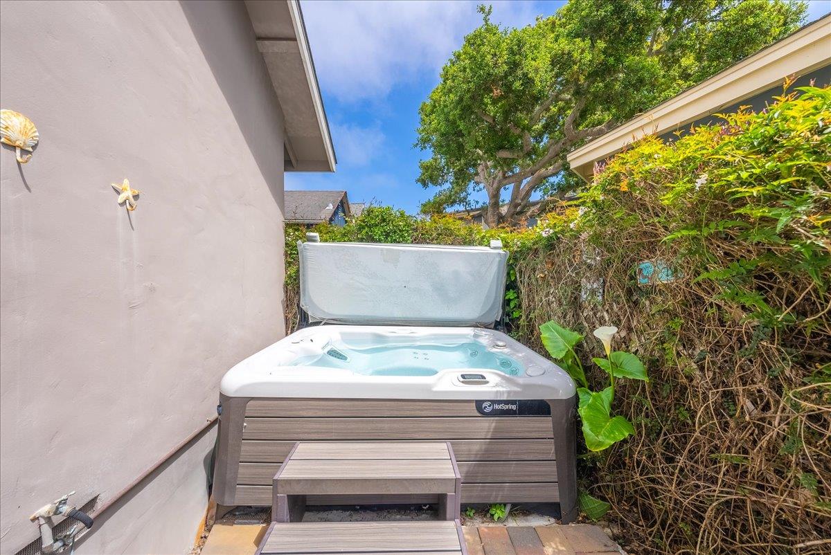 Detail Gallery Image 38 of 48 For 161 Pacific Ave, Pacific Grove,  CA 93950 - 2 Beds | 2 Baths