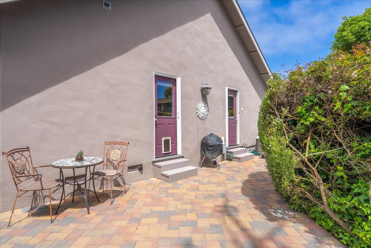 Detail Gallery Image 41 of 48 For 161 Pacific Ave, Pacific Grove,  CA 93950 - 2 Beds | 2 Baths