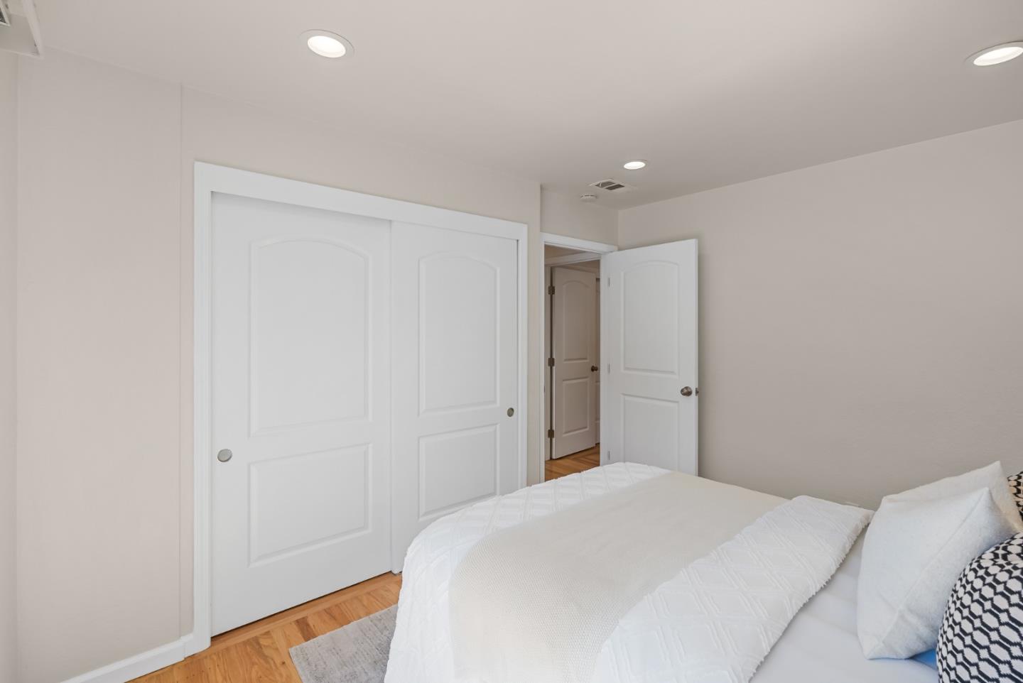 Detail Gallery Image 24 of 45 For 2667 Sutro Dr, San Jose,  CA 95124 - 3 Beds | 2 Baths
