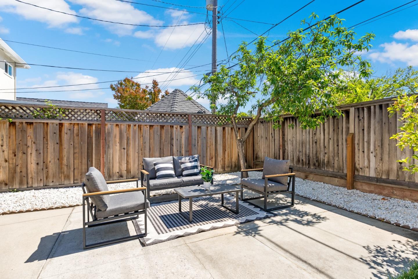 Detail Gallery Image 32 of 45 For 2667 Sutro Dr, San Jose,  CA 95124 - 3 Beds | 2 Baths