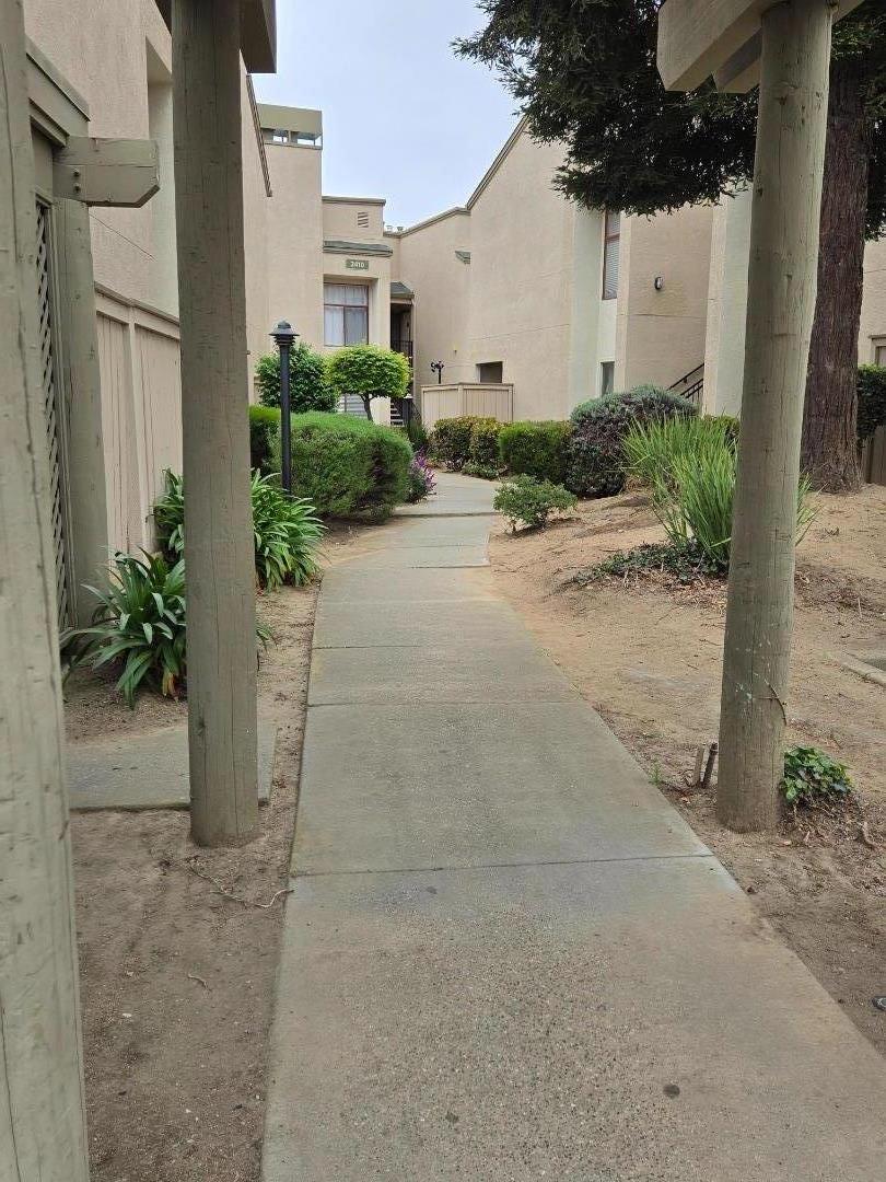 Detail Gallery Image 3 of 3 For 2412 N Main St #C,  Salinas,  CA 93906 - 2 Beds | 1 Baths