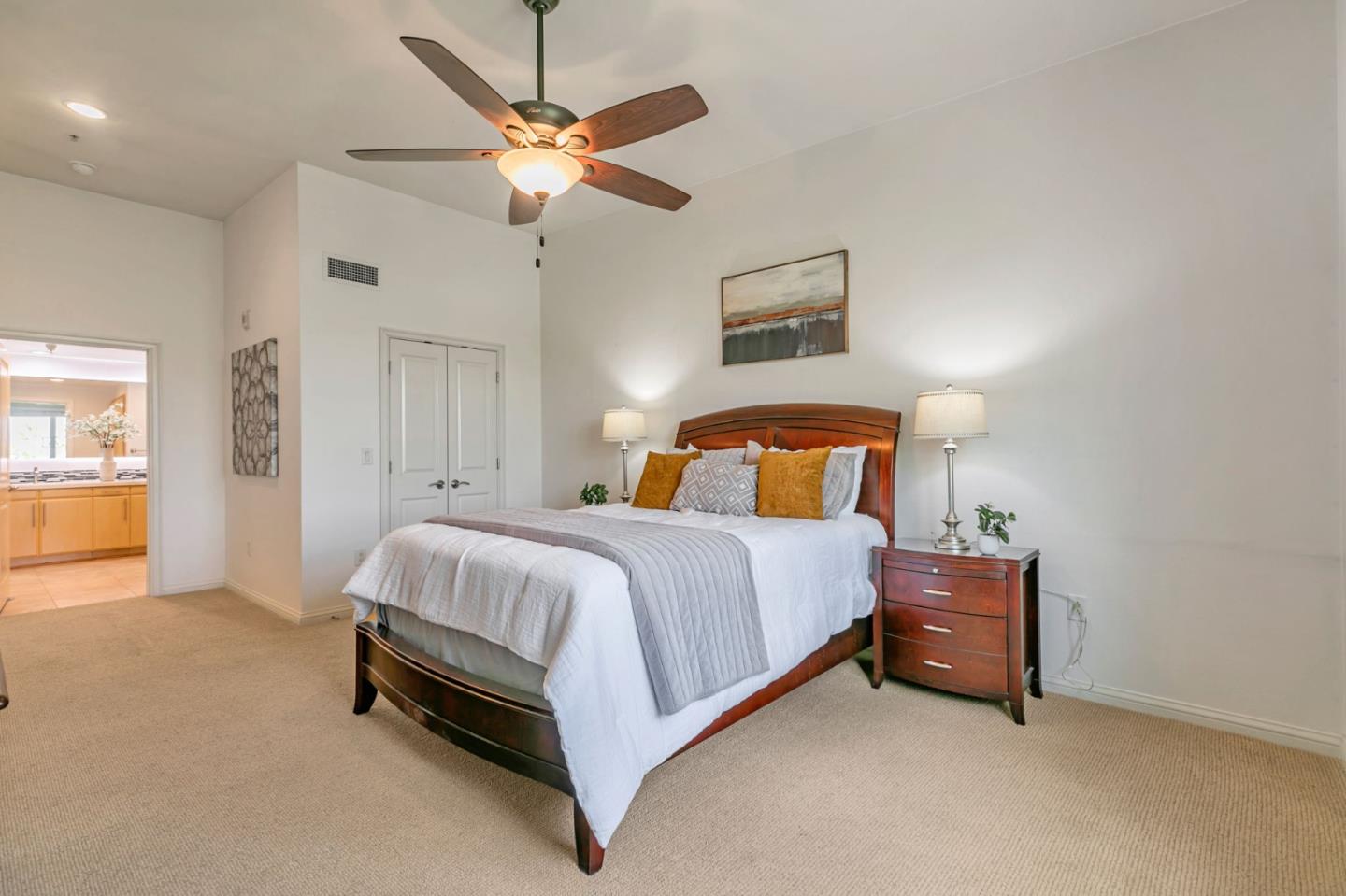 Detail Gallery Image 14 of 50 For 46 W Julian St #527,  San Jose,  CA 95110 - 2 Beds | 2 Baths