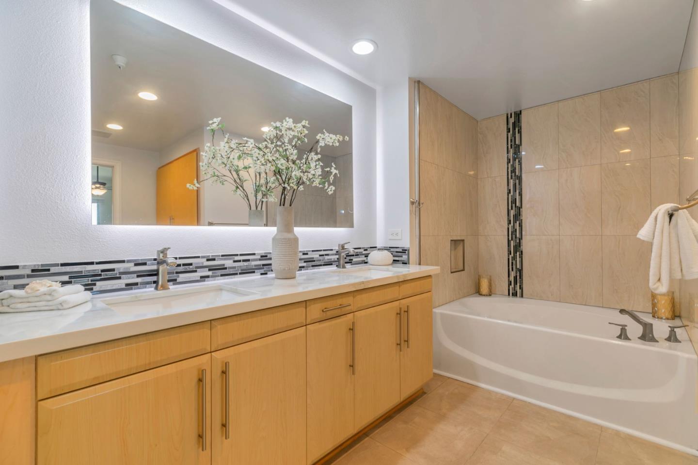 Detail Gallery Image 15 of 50 For 46 W Julian St #527,  San Jose,  CA 95110 - 2 Beds | 2 Baths