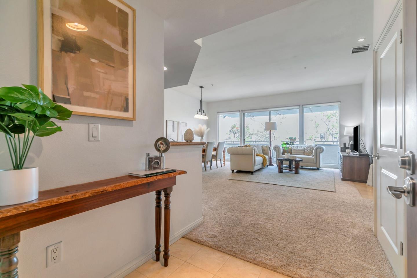 Detail Gallery Image 3 of 50 For 46 W Julian St #527,  San Jose,  CA 95110 - 2 Beds | 2 Baths
