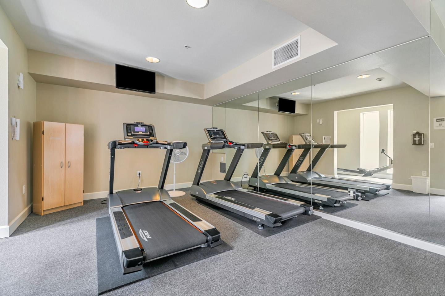 Detail Gallery Image 37 of 50 For 46 W Julian St #527,  San Jose,  CA 95110 - 2 Beds | 2 Baths