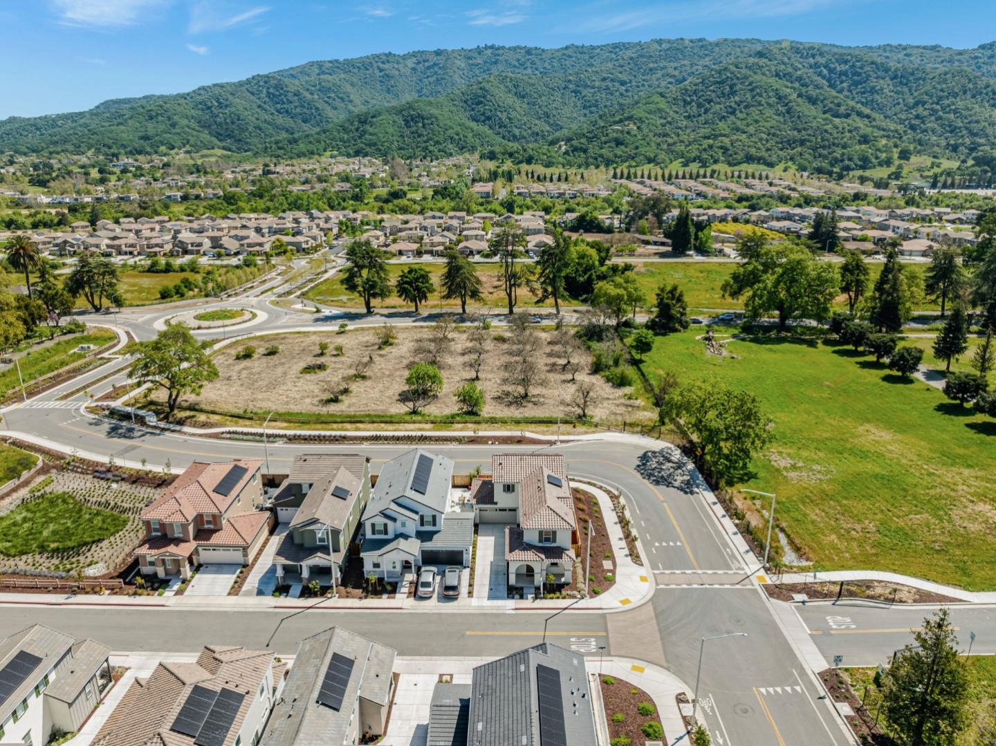 Detail Gallery Image 65 of 66 For 2580 Haybale St, Gilroy,  CA 95020 - 4 Beds | 3 Baths