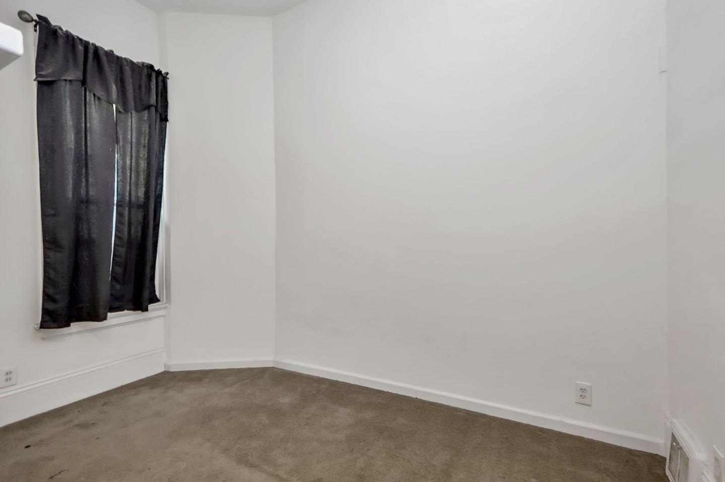 Detail Gallery Image 30 of 59 For 627 S 3rd St, San Jose,  CA 95112 - 9 Beds | 3/1 Baths