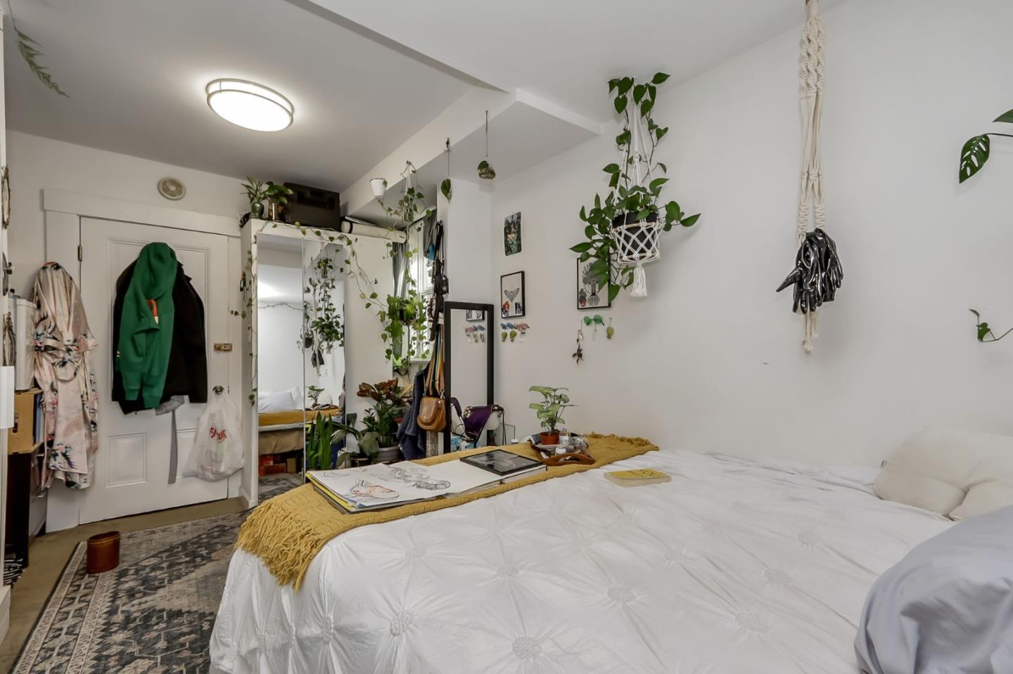 Detail Gallery Image 41 of 59 For 627 S 3rd St, San Jose,  CA 95112 - 9 Beds | 3/1 Baths
