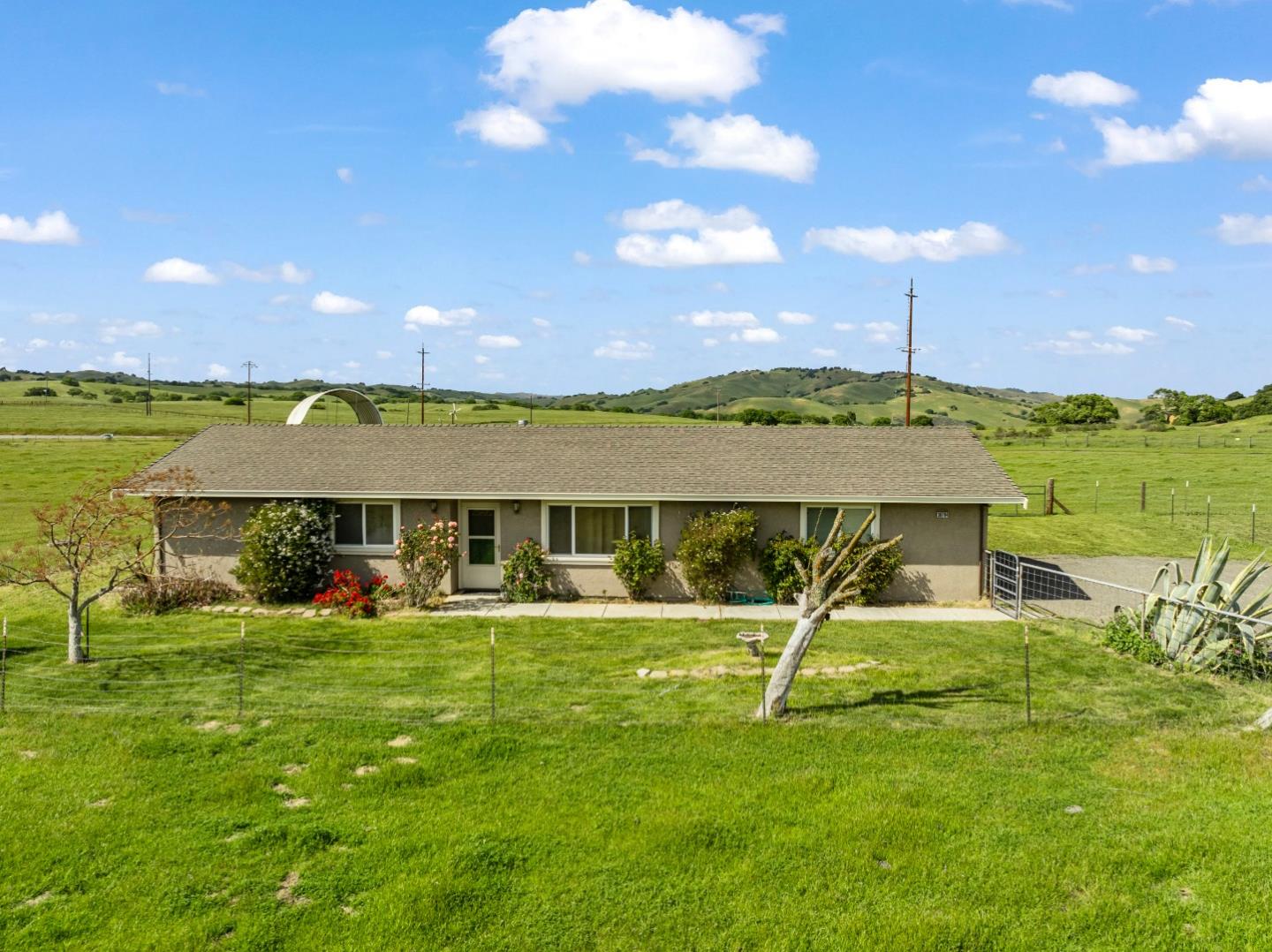 Detail Gallery Image 121 of 125 For 38780 Dinosaur Point Rd, –,  CA 95023 - 3 Beds | 2/1 Baths