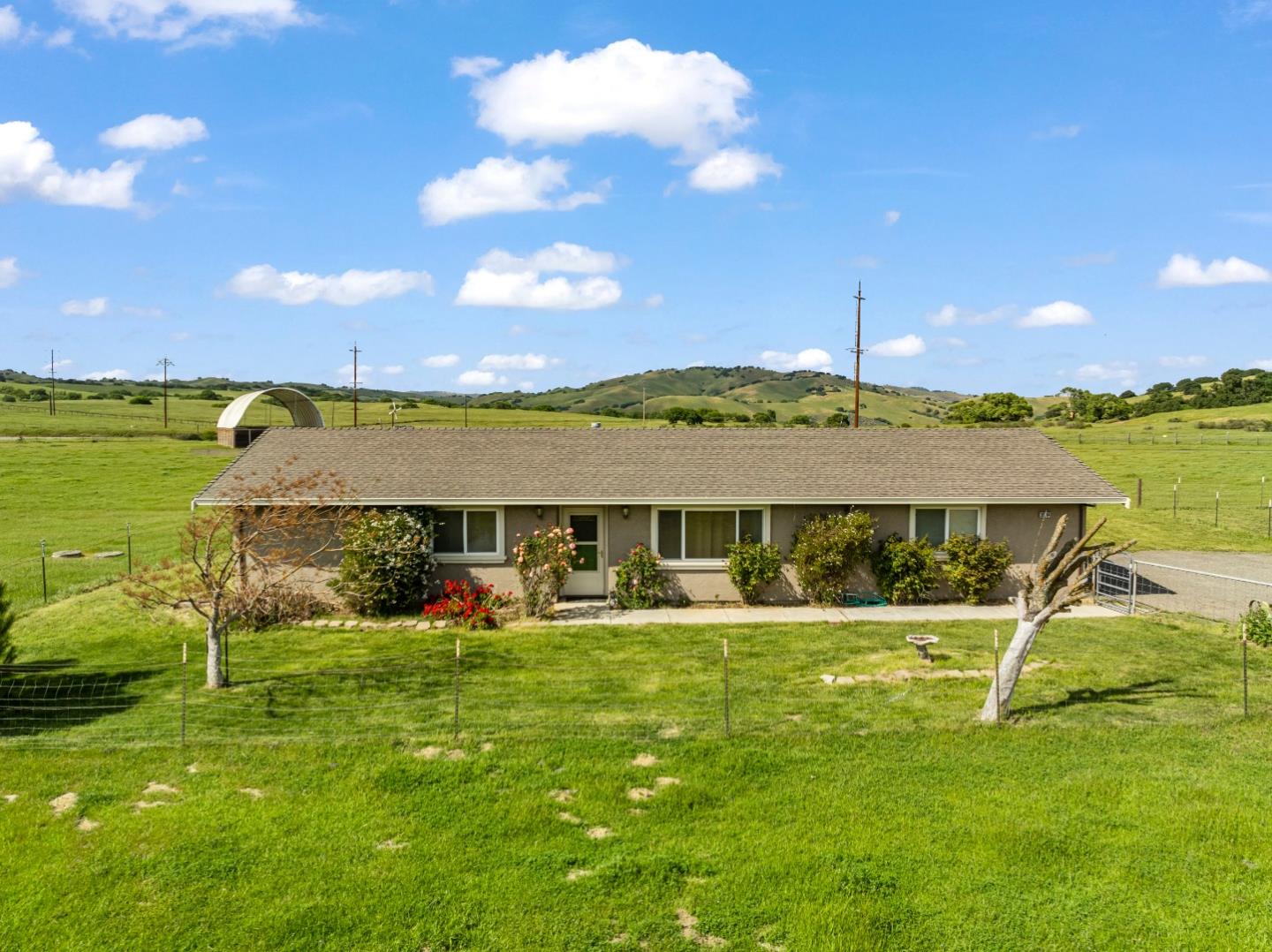 Detail Gallery Image 123 of 125 For 38780 Dinosaur Point Rd, –,  CA 95023 - 3 Beds | 2/1 Baths