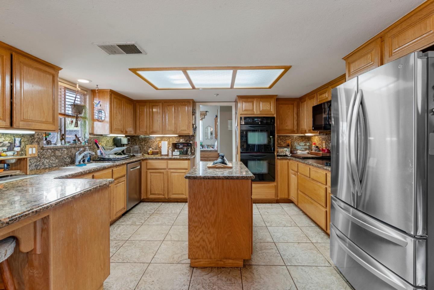 Detail Gallery Image 25 of 125 For 38780 Dinosaur Point Rd, –,  CA 95023 - 3 Beds | 2/1 Baths