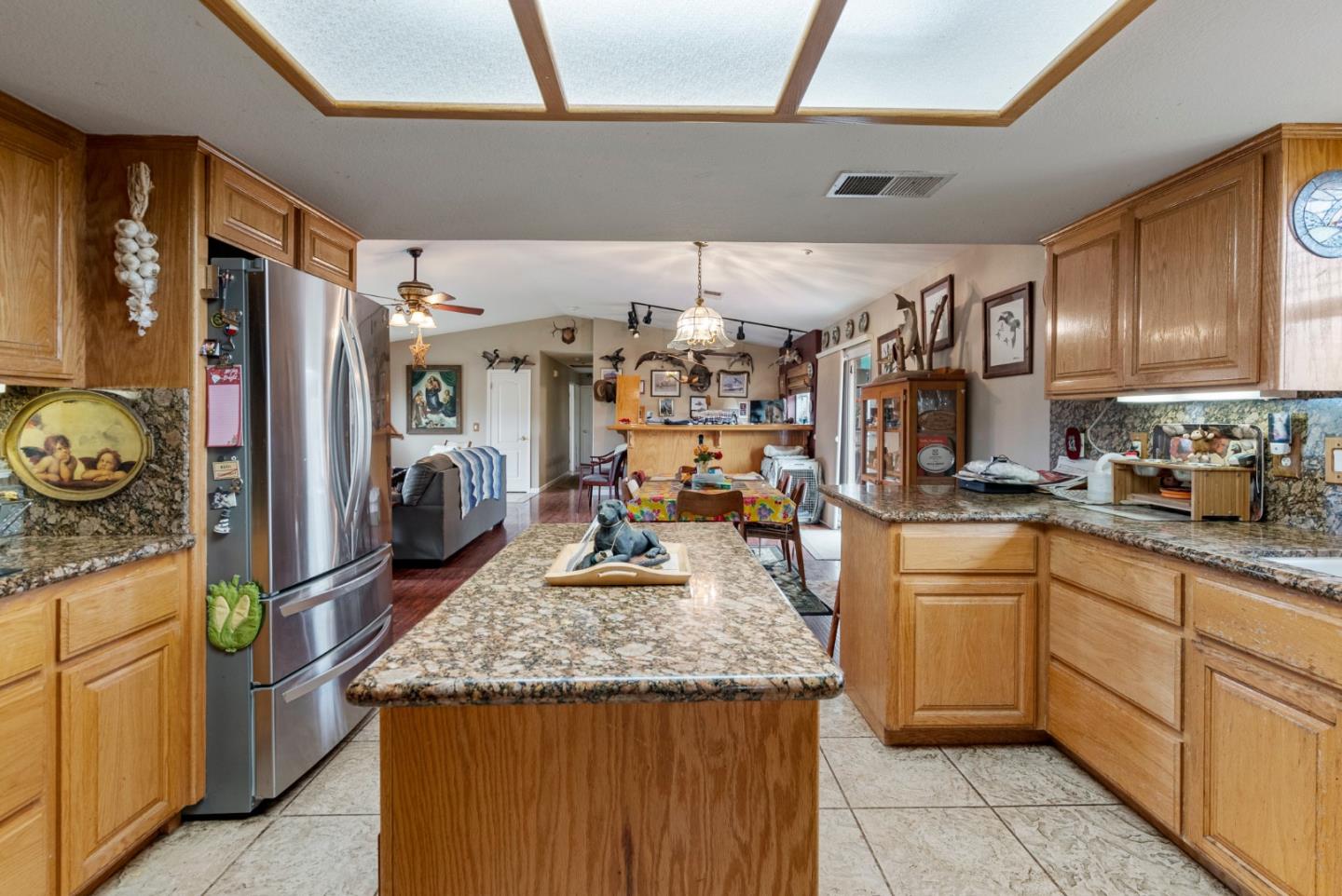 Detail Gallery Image 27 of 125 For 38780 Dinosaur Point Rd, –,  CA 95023 - 3 Beds | 2/1 Baths