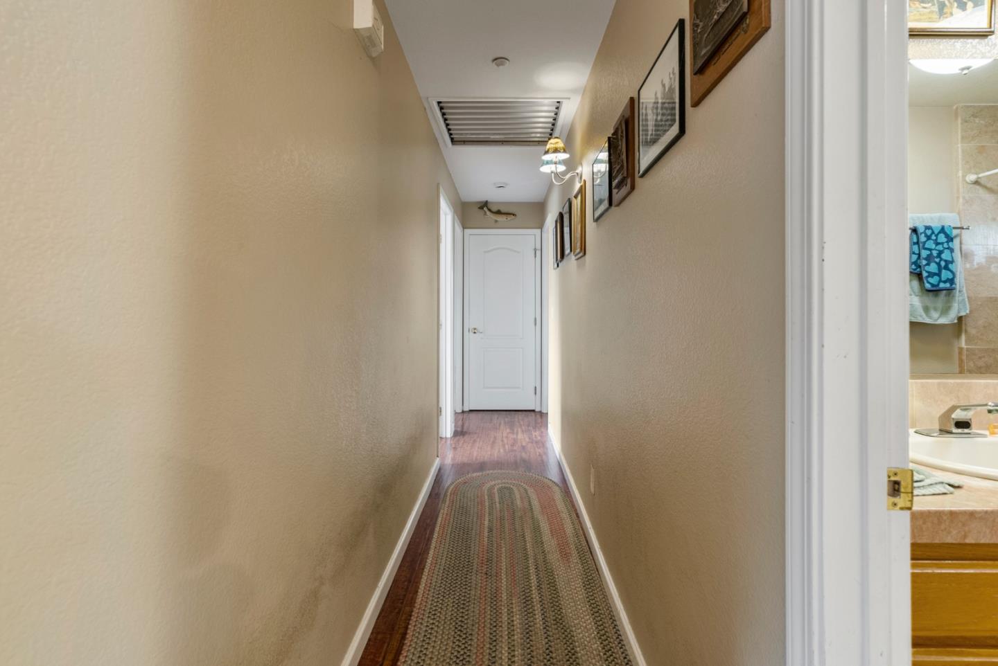 Detail Gallery Image 34 of 125 For 38780 Dinosaur Point Rd, –,  CA 95023 - 3 Beds | 2/1 Baths