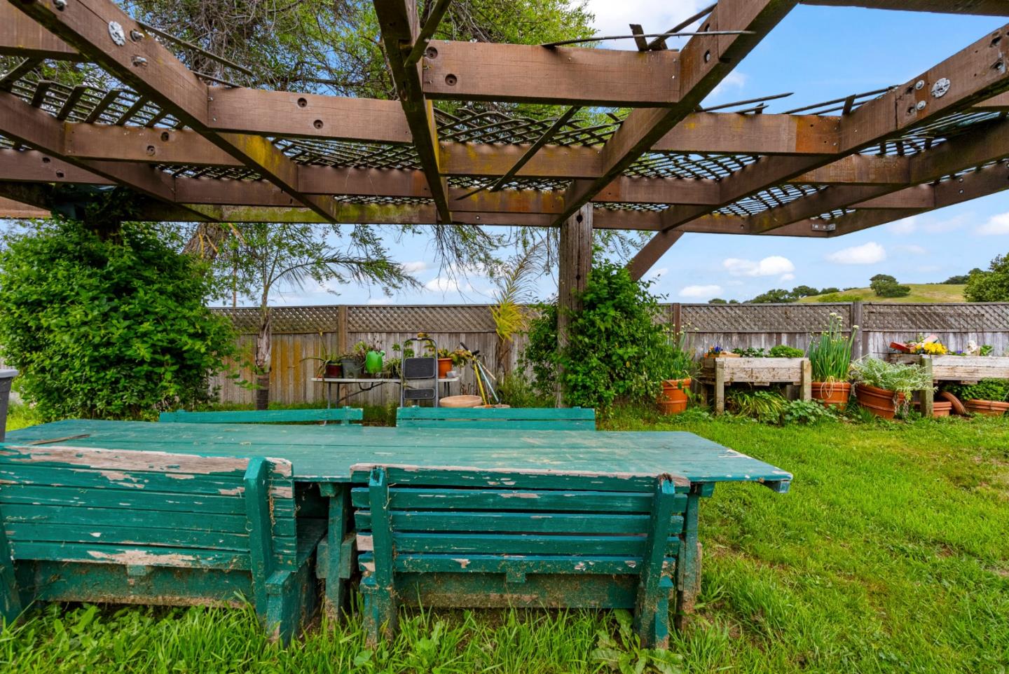 Detail Gallery Image 45 of 125 For 38780 Dinosaur Point Rd, –,  CA 95023 - 3 Beds | 2/1 Baths