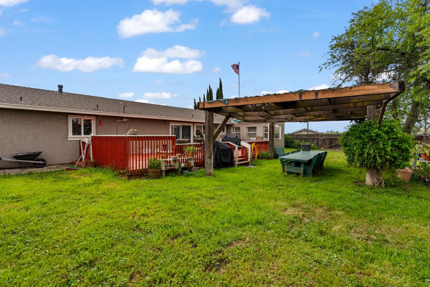 Detail Gallery Image 50 of 125 For 38780 Dinosaur Point Rd, –,  CA 95023 - 3 Beds | 2/1 Baths