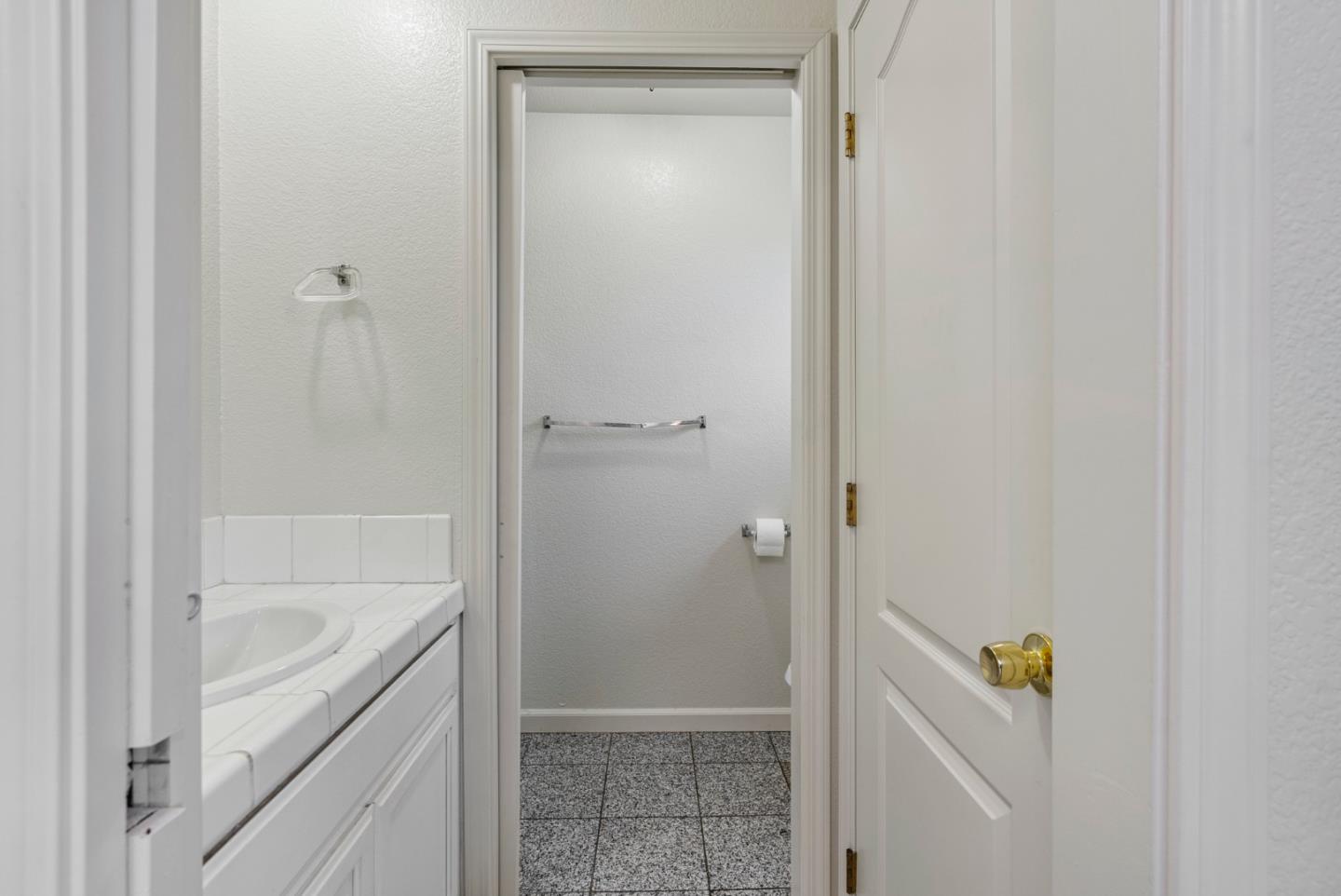 Detail Gallery Image 60 of 125 For 38780 Dinosaur Point Rd, –,  CA 95023 - 3 Beds | 2/1 Baths