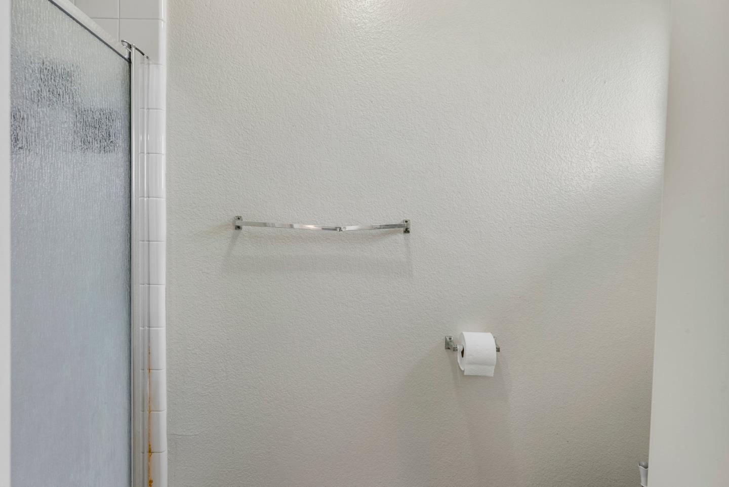 Detail Gallery Image 62 of 125 For 38780 Dinosaur Point Rd, –,  CA 95023 - 3 Beds | 2/1 Baths