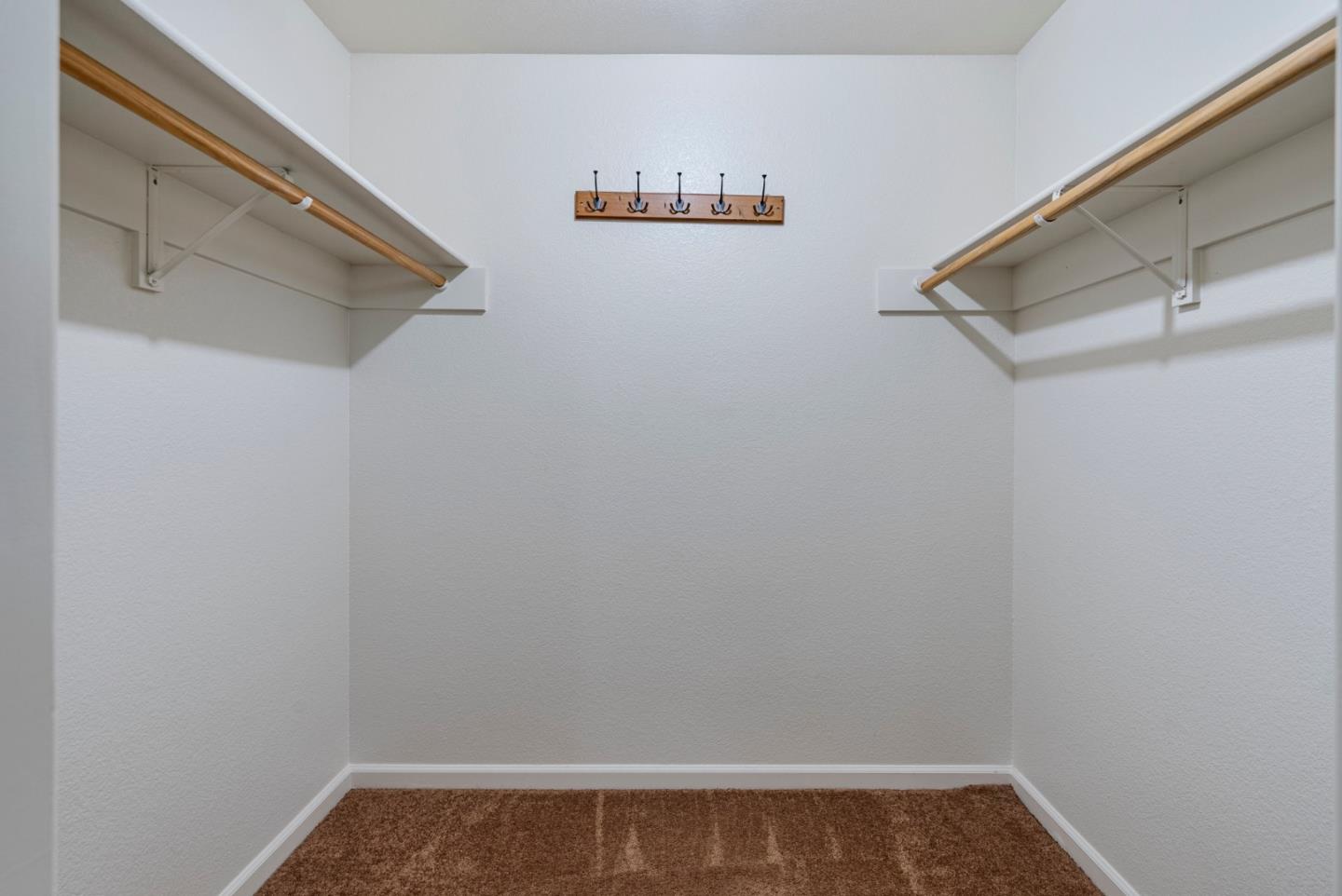 Detail Gallery Image 70 of 125 For 38780 Dinosaur Point Rd, –,  CA 95023 - 3 Beds | 2/1 Baths