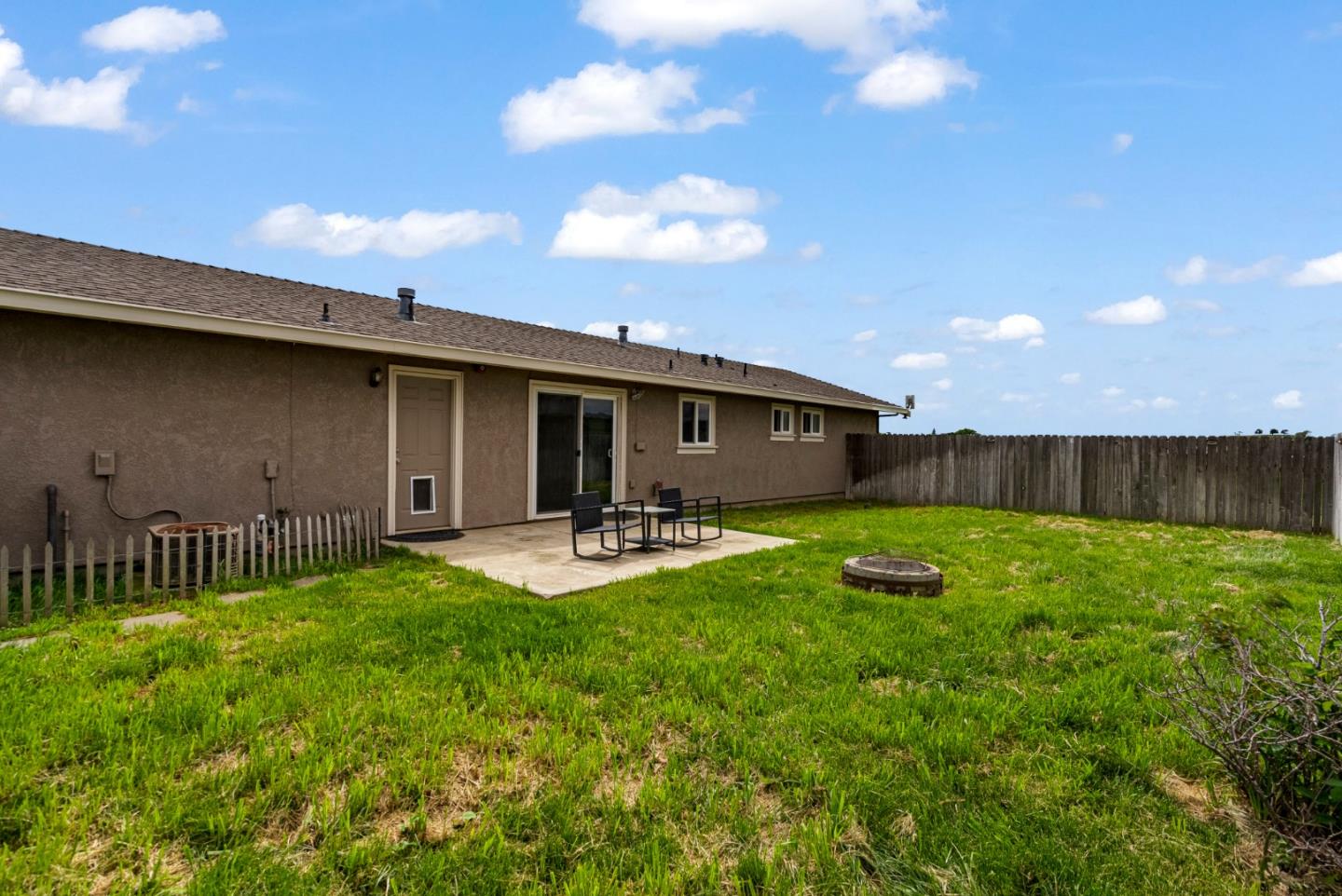 Detail Gallery Image 76 of 125 For 38780 Dinosaur Point Rd, –,  CA 95023 - 3 Beds | 2/1 Baths