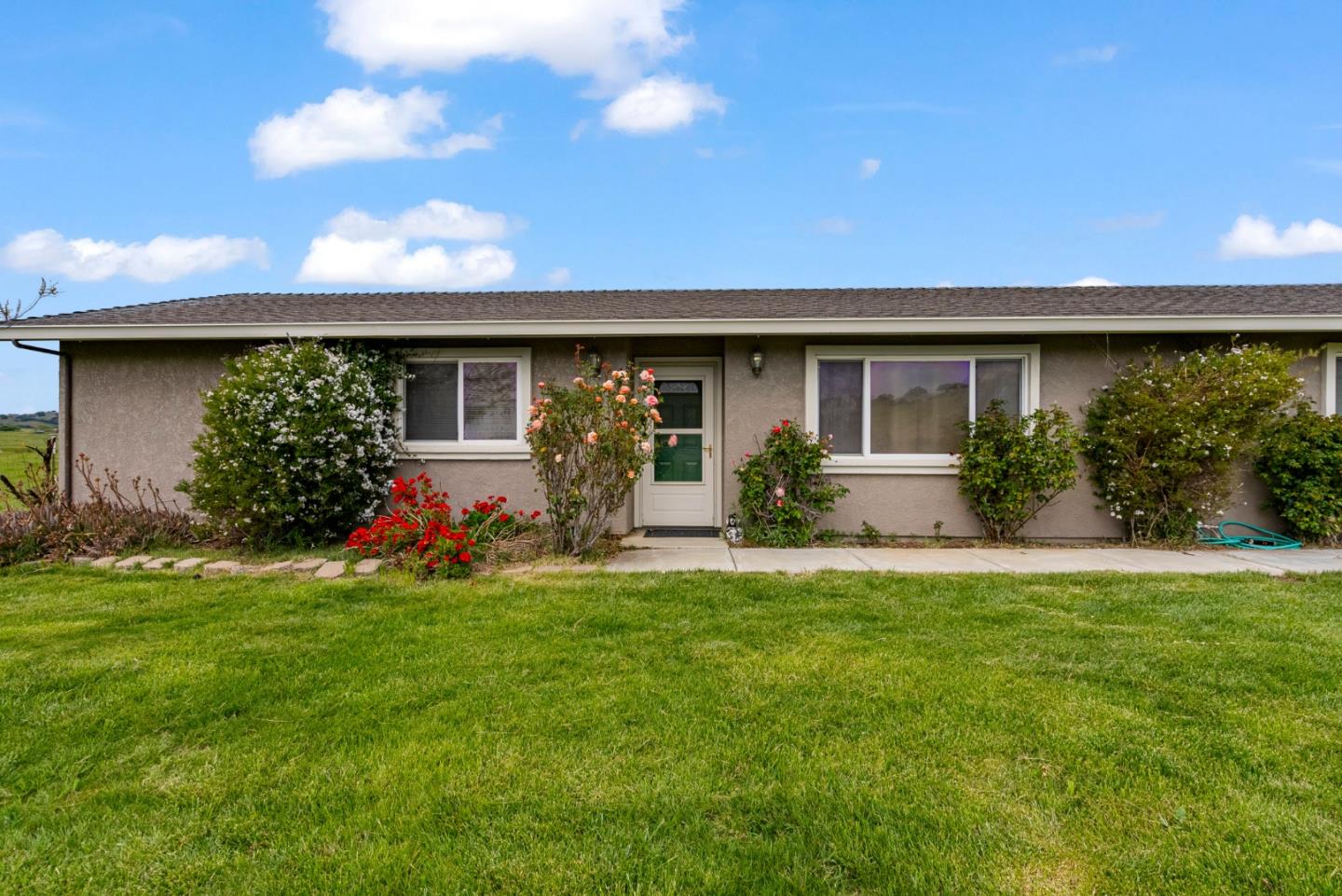Detail Gallery Image 83 of 125 For 38780 Dinosaur Point Rd, –,  CA 95023 - 3 Beds | 2/1 Baths