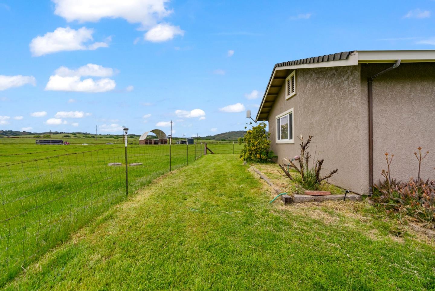 Detail Gallery Image 84 of 125 For 38780 Dinosaur Point Rd, –,  CA 95023 - 3 Beds | 2/1 Baths