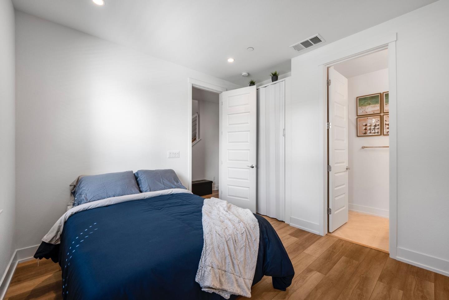 Detail Gallery Image 18 of 33 For 605 Los Castanos Dr, Morgan Hill,  CA 95037 - 3 Beds | 3/1 Baths