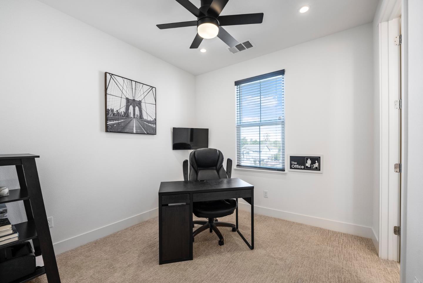 Detail Gallery Image 20 of 33 For 605 Los Castanos Dr, Morgan Hill,  CA 95037 - 3 Beds | 3/1 Baths