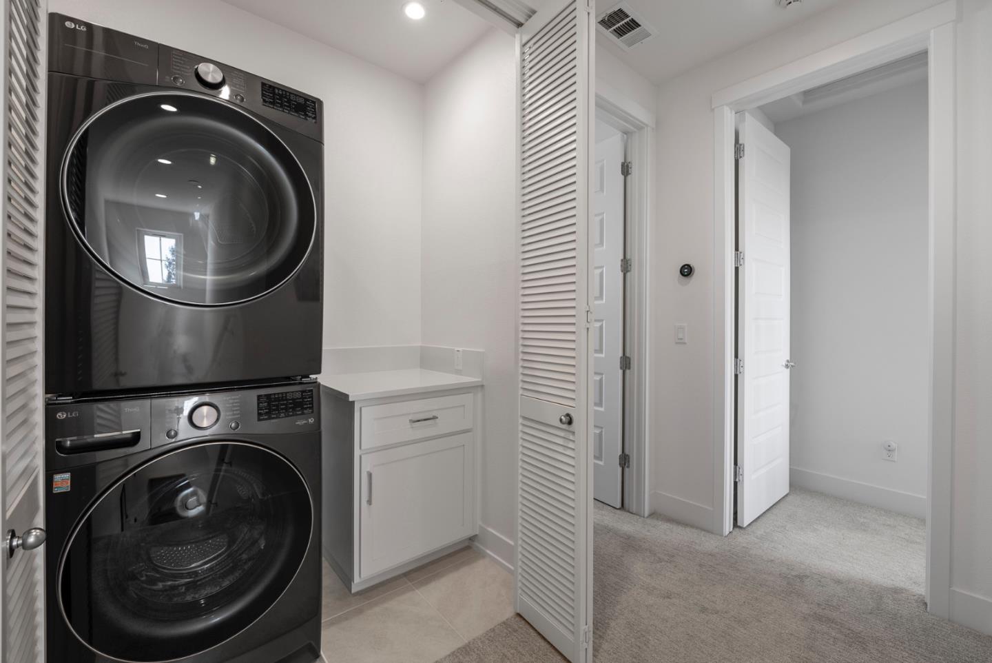 Detail Gallery Image 22 of 33 For 605 Los Castanos Dr, Morgan Hill,  CA 95037 - 3 Beds | 3/1 Baths