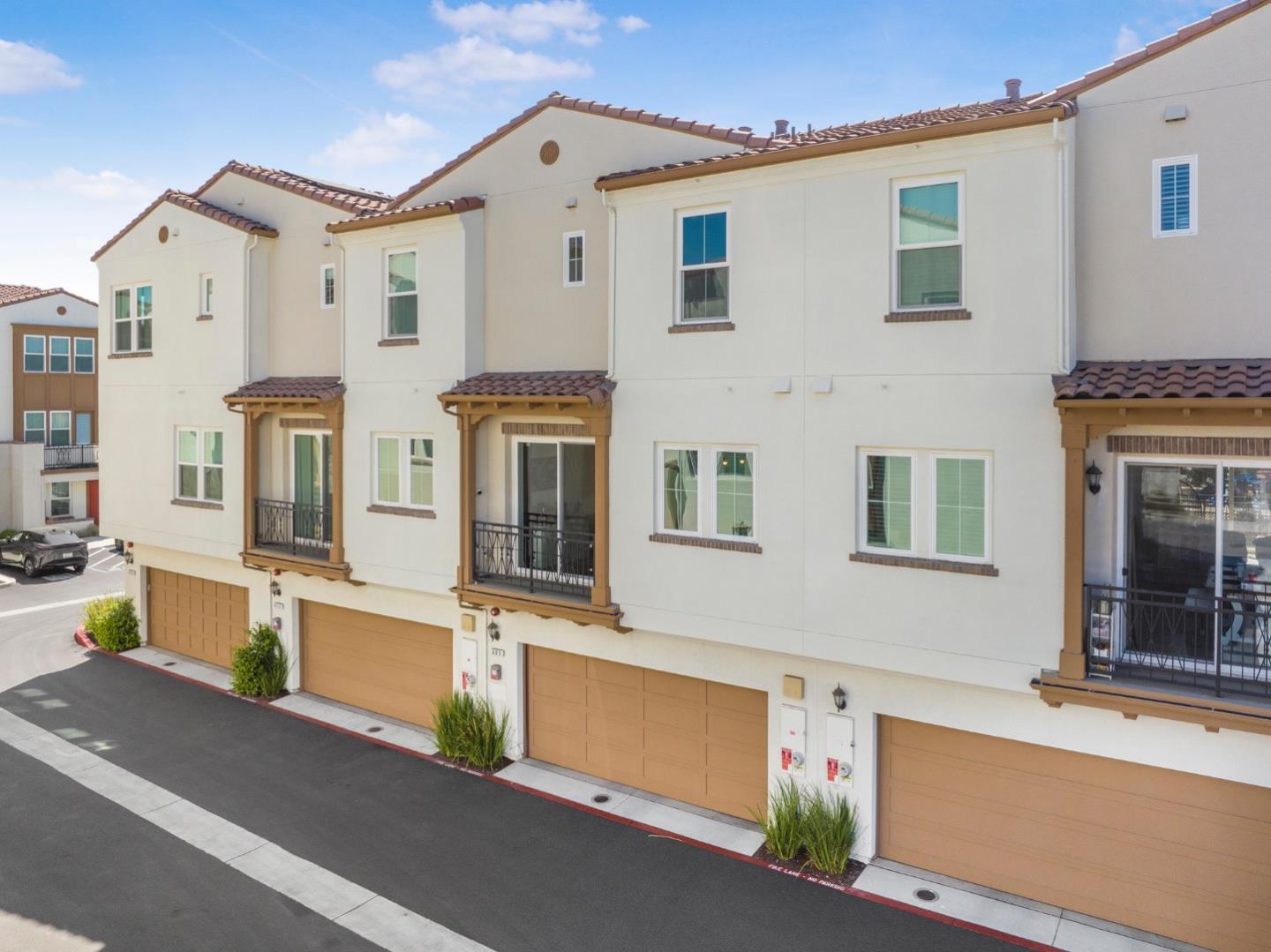 Detail Gallery Image 29 of 33 For 605 Los Castanos Dr, Morgan Hill,  CA 95037 - 3 Beds | 3/1 Baths