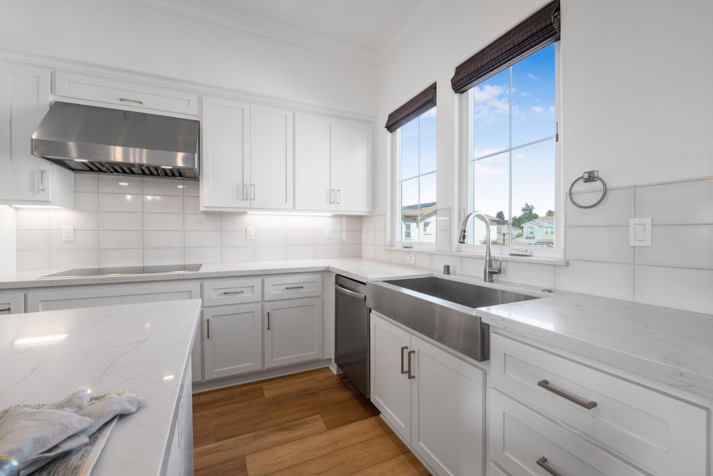 Detail Gallery Image 8 of 33 For 605 Los Castanos Dr, Morgan Hill,  CA 95037 - 3 Beds | 3/1 Baths