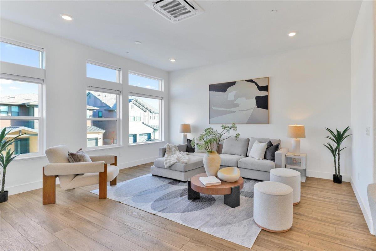 Detail Gallery Image 14 of 66 For 210 Waters Park Cir #204,  San Mateo,  CA 94403 - 3 Beds | 2 Baths