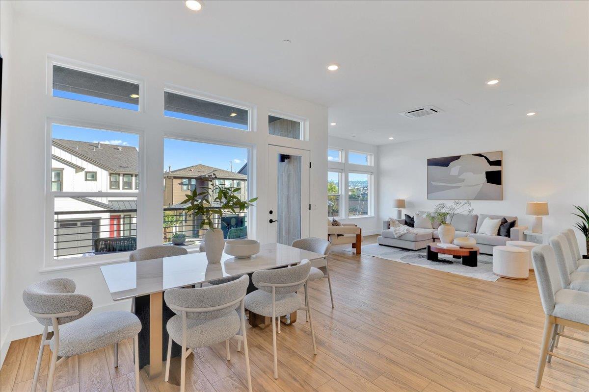 Detail Gallery Image 21 of 66 For 210 Waters Park Cir #204,  San Mateo,  CA 94403 - 3 Beds | 2 Baths