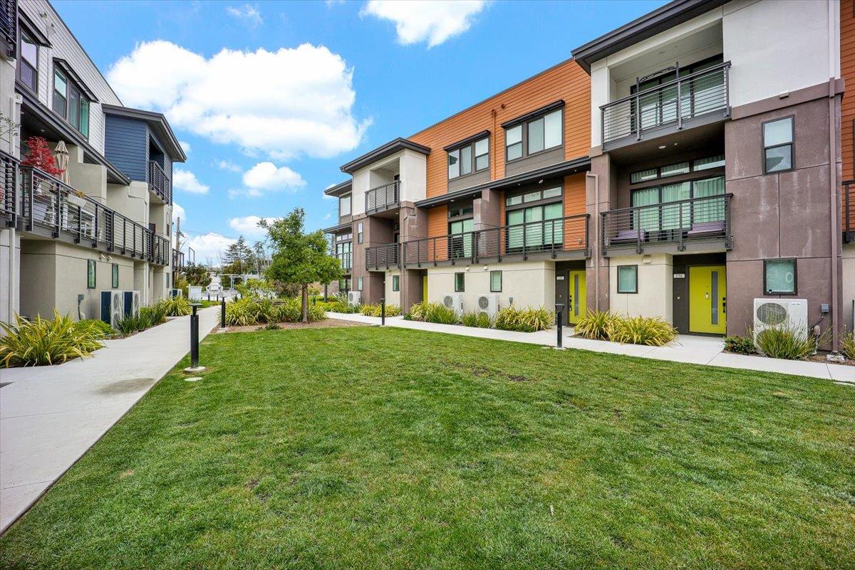 Detail Gallery Image 55 of 66 For 210 Waters Park Cir #204,  San Mateo,  CA 94403 - 3 Beds | 2 Baths