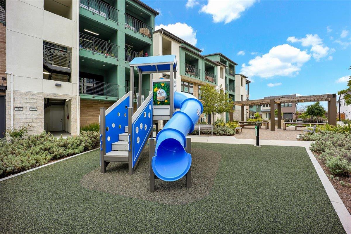 Detail Gallery Image 56 of 66 For 210 Waters Park Cir #204,  San Mateo,  CA 94403 - 3 Beds | 2 Baths