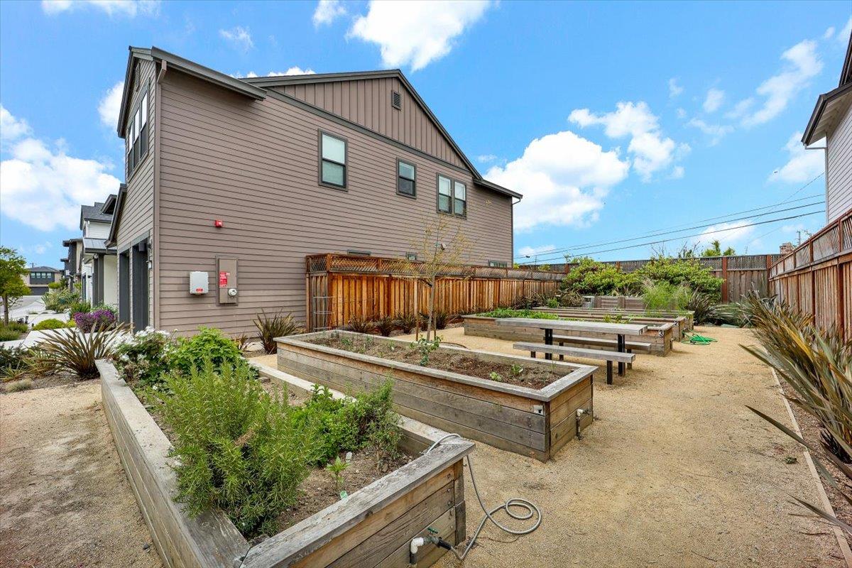 Detail Gallery Image 61 of 66 For 210 Waters Park Cir #204,  San Mateo,  CA 94403 - 3 Beds | 2 Baths