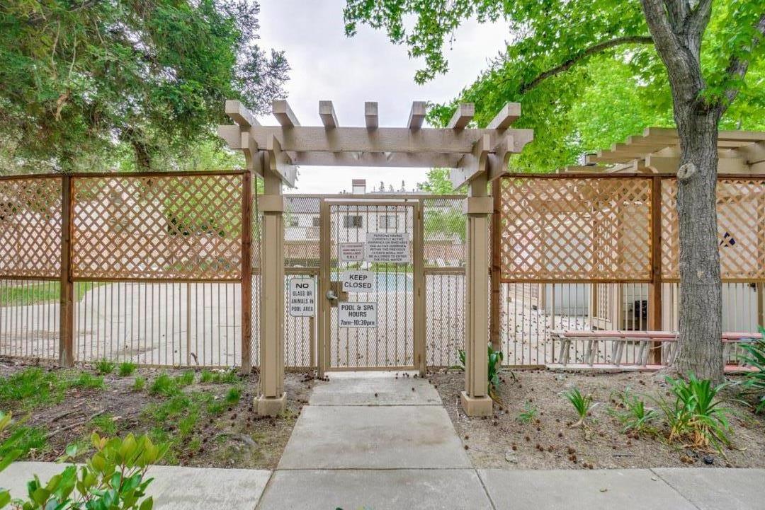 Detail Gallery Image 20 of 31 For 1422 Main Entrance Dr, San Jose,  CA 95131 - 2 Beds | 1 Baths