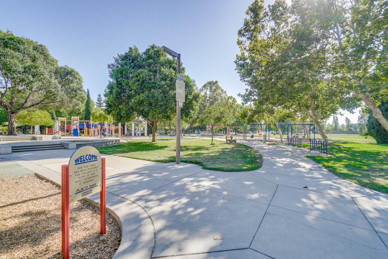 Detail Gallery Image 22 of 31 For 1422 Main Entrance Dr, San Jose,  CA 95131 - 2 Beds | 1 Baths