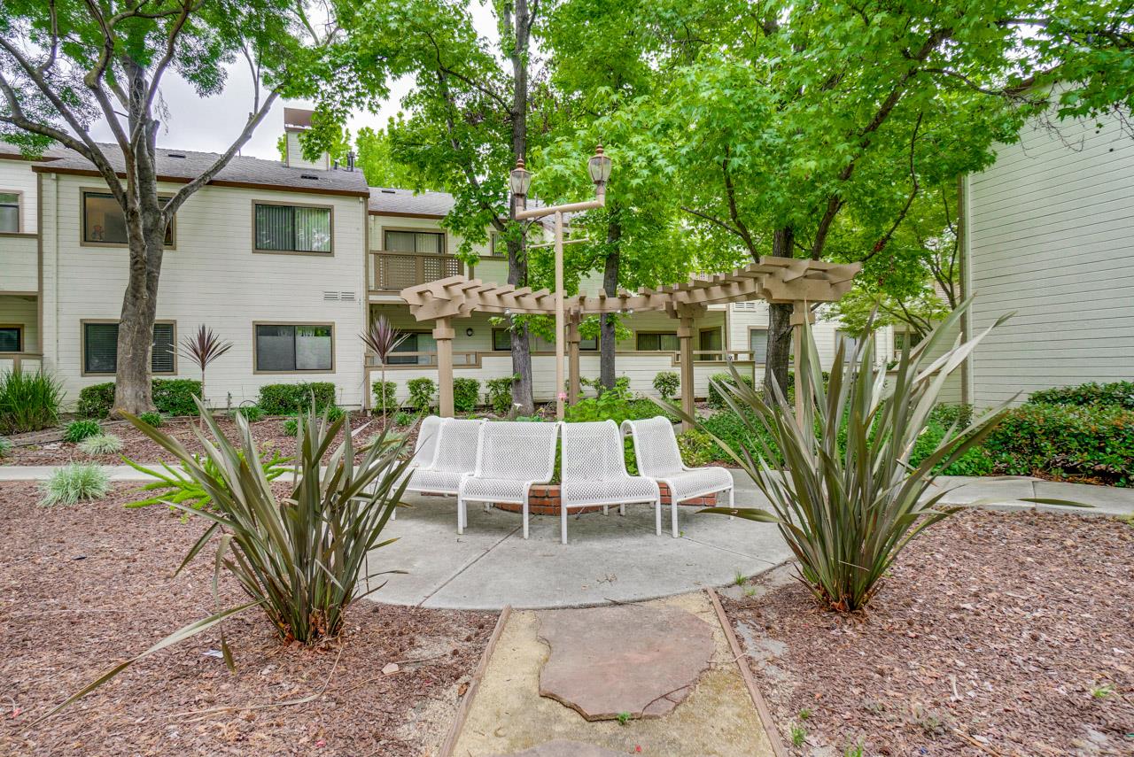 Detail Gallery Image 27 of 31 For 1422 Main Entrance Dr, San Jose,  CA 95131 - 2 Beds | 1 Baths