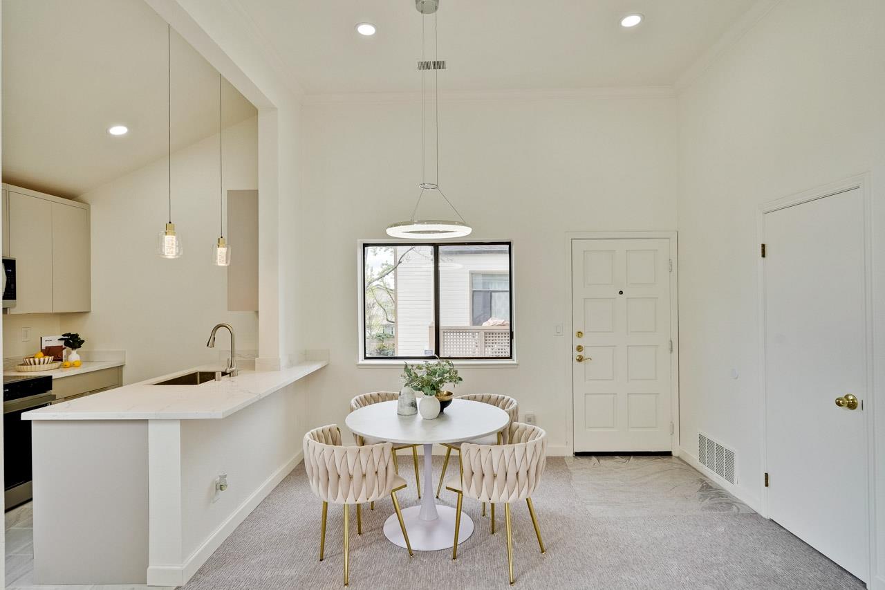 Detail Gallery Image 6 of 31 For 1422 Main Entrance Dr, San Jose,  CA 95131 - 2 Beds | 1 Baths