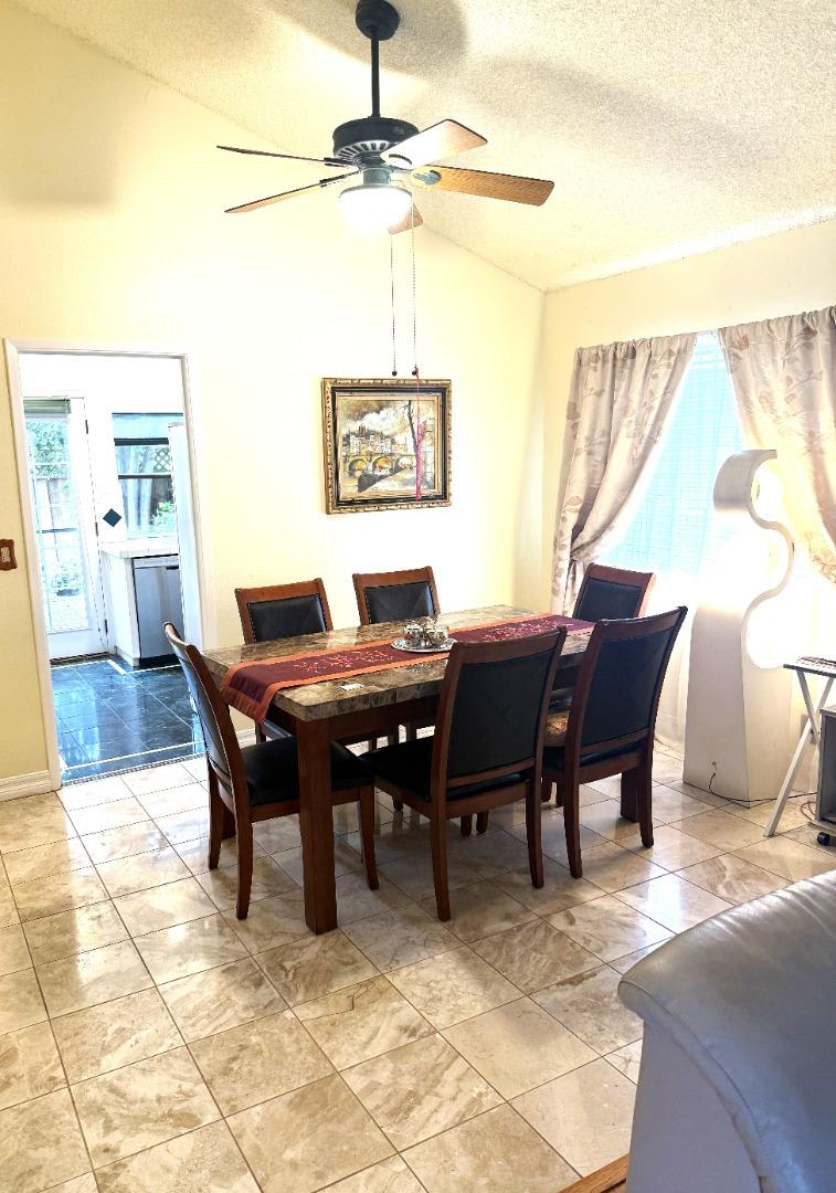 Detail Gallery Image 5 of 25 For 6638 Kettle Ct, San Jose,  CA 95120 - 2 Beds | 2 Baths