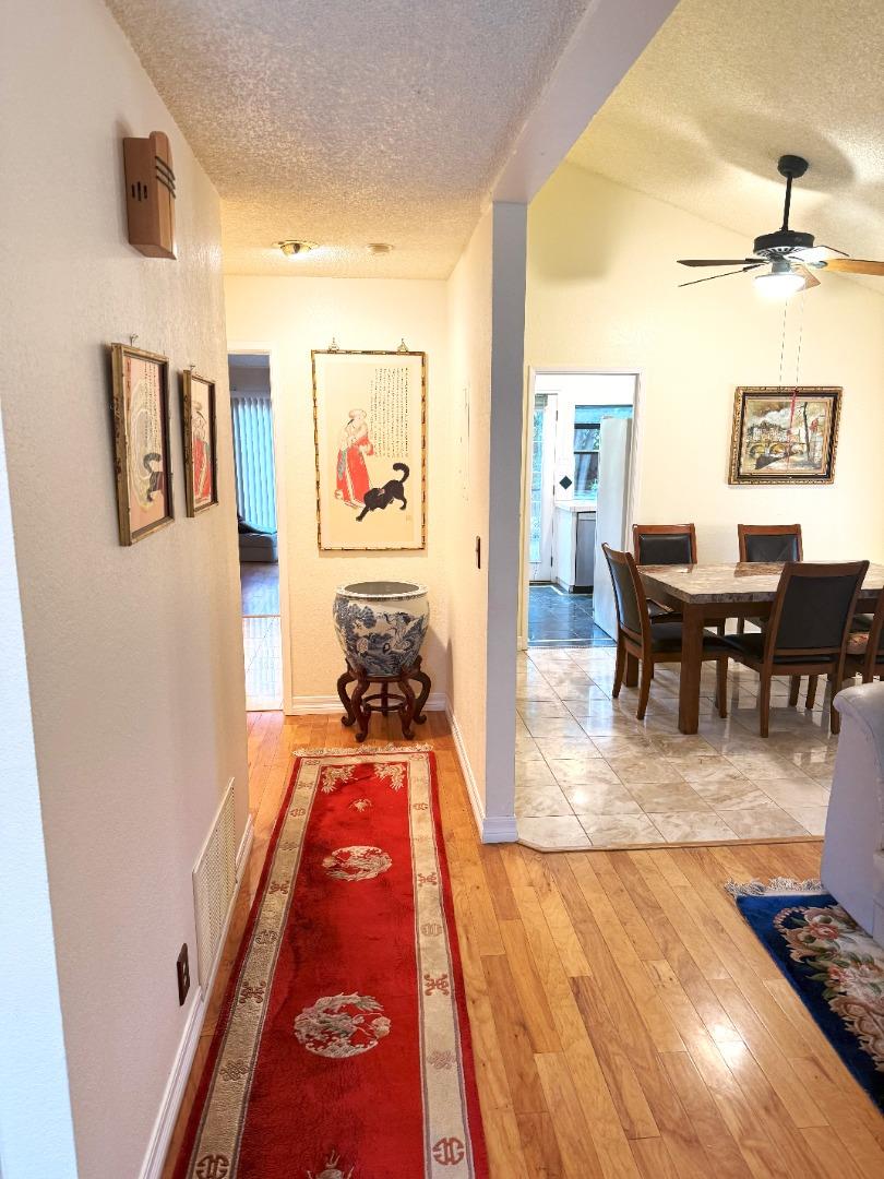 Detail Gallery Image 6 of 25 For 6638 Kettle Ct, San Jose,  CA 95120 - 2 Beds | 2 Baths