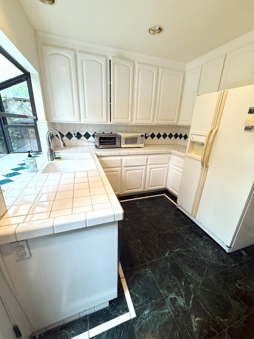 Detail Gallery Image 8 of 25 For 6638 Kettle Ct, San Jose,  CA 95120 - 2 Beds | 2 Baths