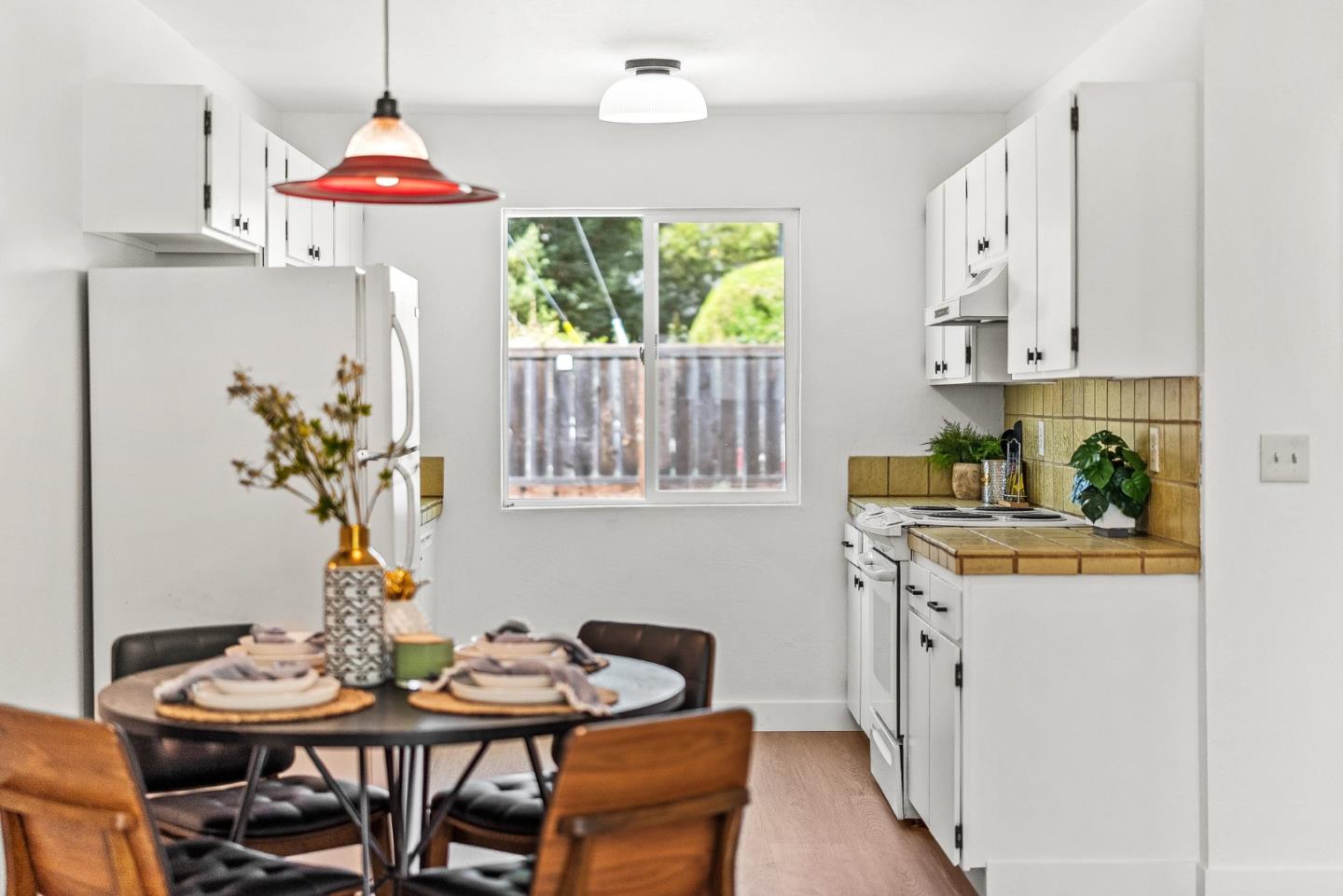 Detail Gallery Image 13 of 49 For 3268 Mission Dr, Santa Cruz,  CA 95065 - – Beds | – Baths