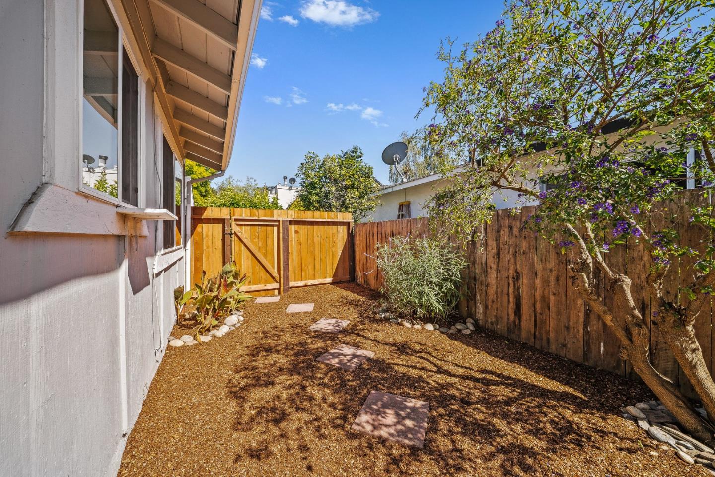 Detail Gallery Image 40 of 49 For 3268 Mission Dr, Santa Cruz,  CA 95065 - – Beds | – Baths