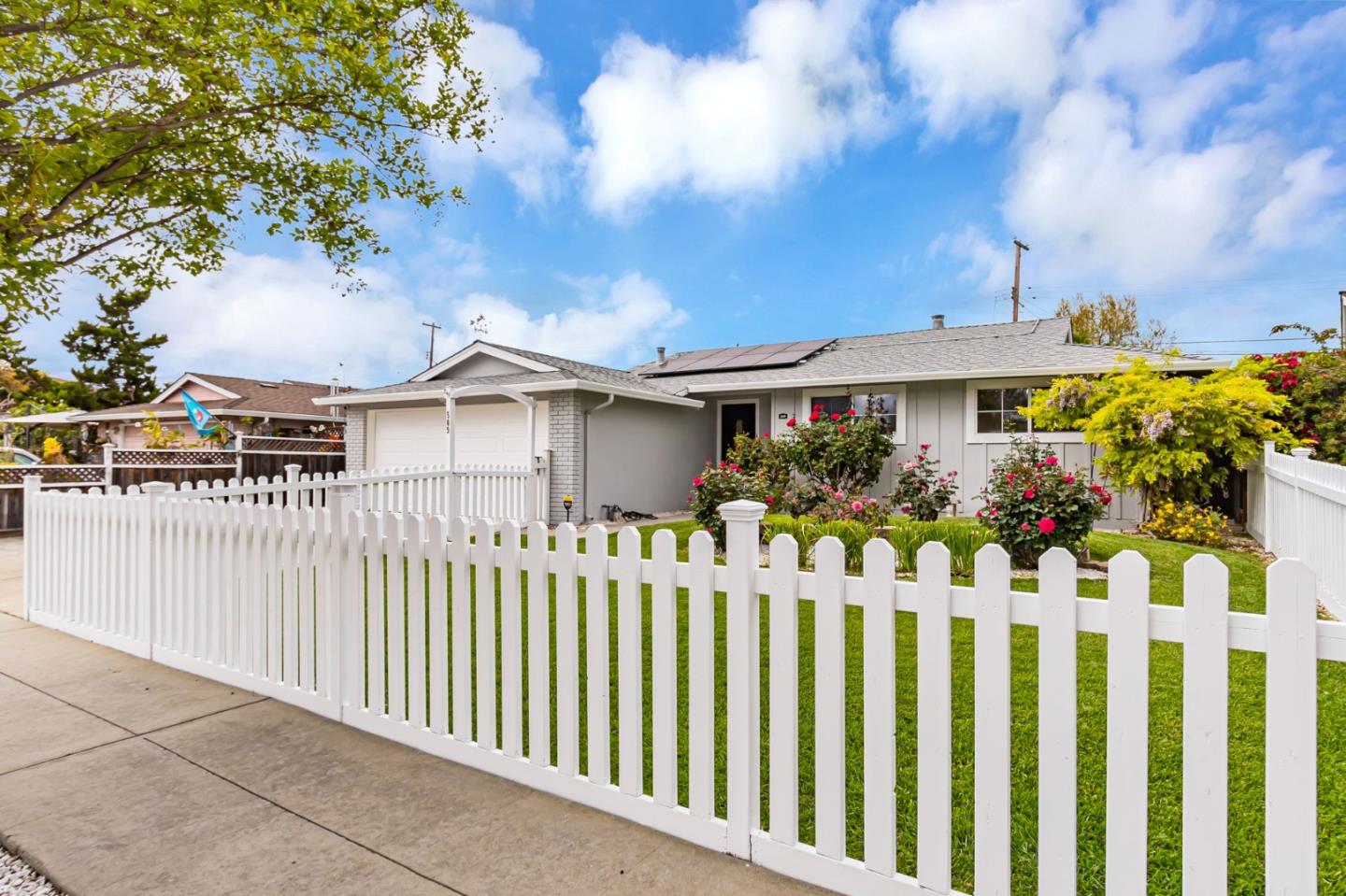 Detail Gallery Image 2 of 39 For 509 Chinook Ln, San Jose,  CA 95123 - 3 Beds | 2 Baths