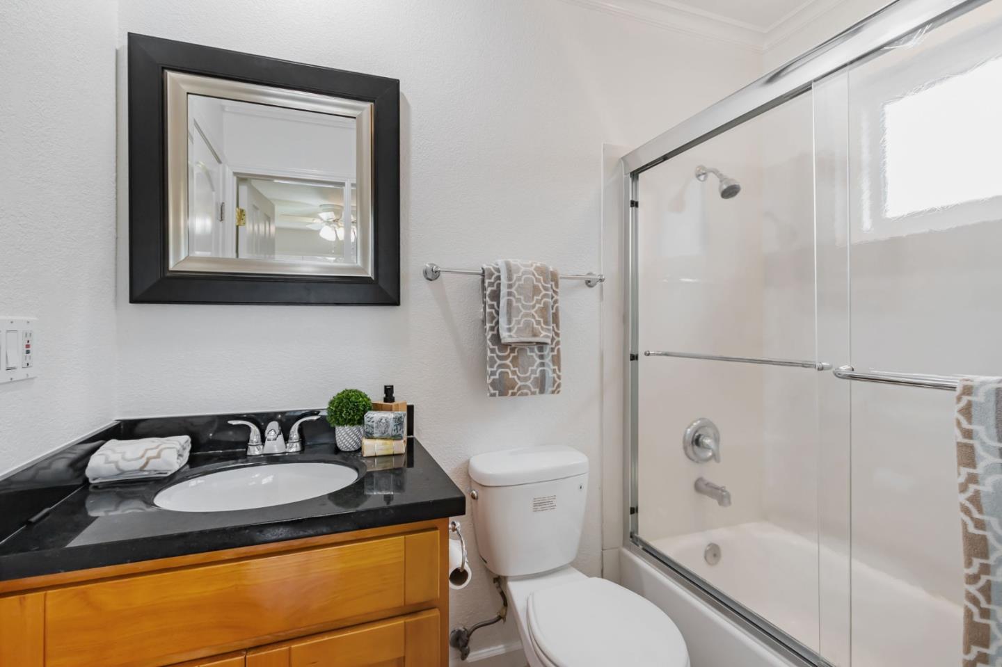 Detail Gallery Image 23 of 39 For 509 Chinook Ln, San Jose,  CA 95123 - 3 Beds | 2 Baths