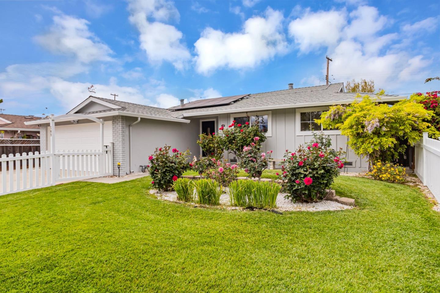 Detail Gallery Image 3 of 39 For 509 Chinook Ln, San Jose,  CA 95123 - 3 Beds | 2 Baths